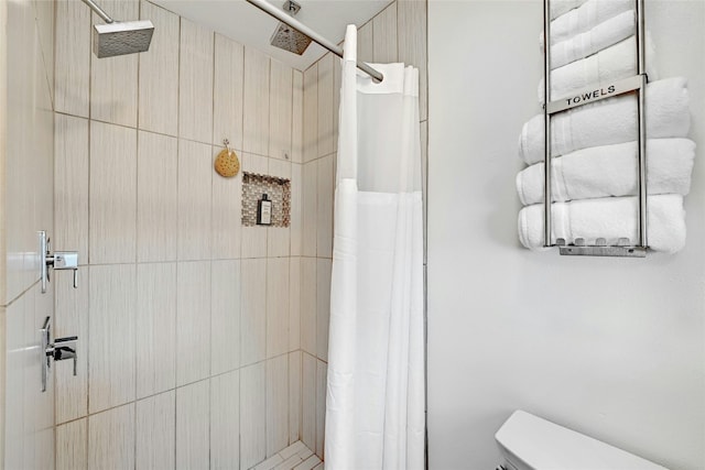 1205 Westmoor Dr, Austin, TX 78723 - full bathroom featuring tiled shower and toilet