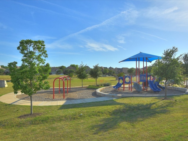 2829 Homecoming, Leander, TX 78641 - community play area with a yard