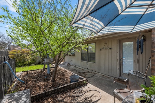 1304 Gatlinburg Dr, Pflugerville, TX 78660 - view of patio featuring fence