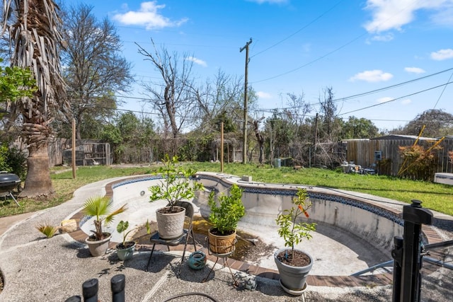 1304 Gatlinburg Dr, Pflugerville, TX 78660 - view of patio / terrace featuring an empty pool and a fenced backyard