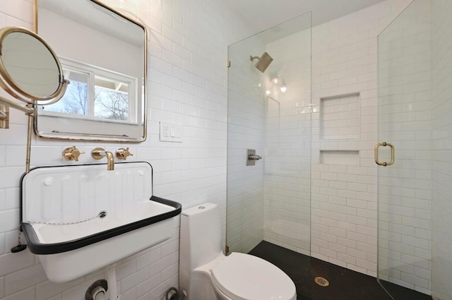 5907 Glenhollow Path, Austin, TX 78745 - full bathroom with tiled shower, toilet, and tile walls