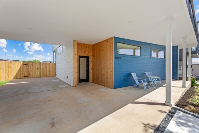 5809 Toscana Ave, Austin, TX 78724 - view of patio with a gate
