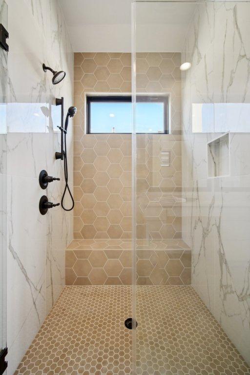 2316 Kahala Sunset Dr, Spicewood, TX 78669 - full bath featuring a stall shower