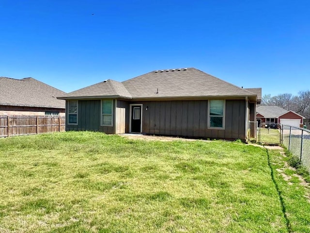 112 Flat Creek Dr, Robinson, TX 76706 - back of property with board and batten siding