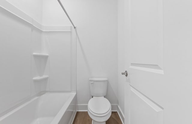1955 Settlers Glen Dr Unit 5402, Round Rock, TX 78665 - bathroom featuring wood finished floors and bathtub / shower combination