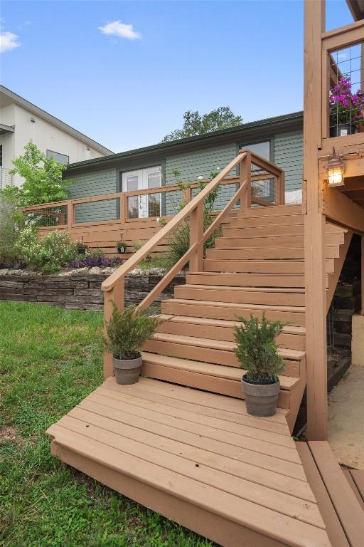 4004 Highland Dr, Austin, TX 78734 - wooden terrace with stairs