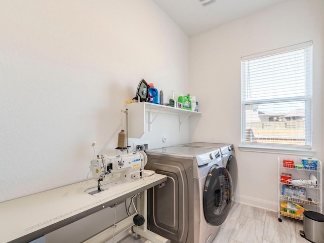 110 Pigeon River Rd, Kyle, TX 78640 - laundry room featuring independent washer and dryer and baseboards