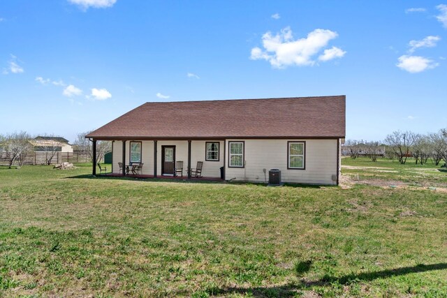 130 Holbox Dr, Del Valle, TX 78617 - back of property