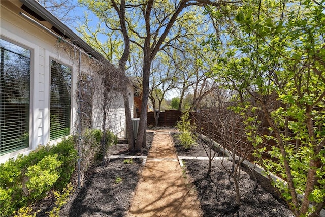 1017 S Quinlan Park Rd, Austin, TX 78732 - view of yard