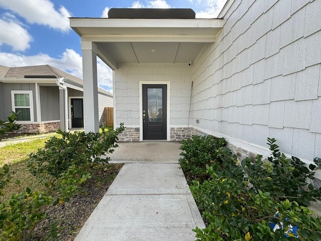 view of property entrance