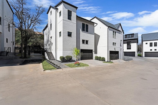 1719 Spyglass Dr Unit 16, Austin, TX 78746 - photo 2
