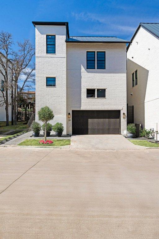 1719 Spyglass Dr Unit 16, Austin, TX 78746 - photo 3