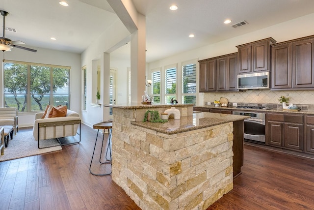 11521 Shadestone Ter, Austin, TX 78732 - photo 9