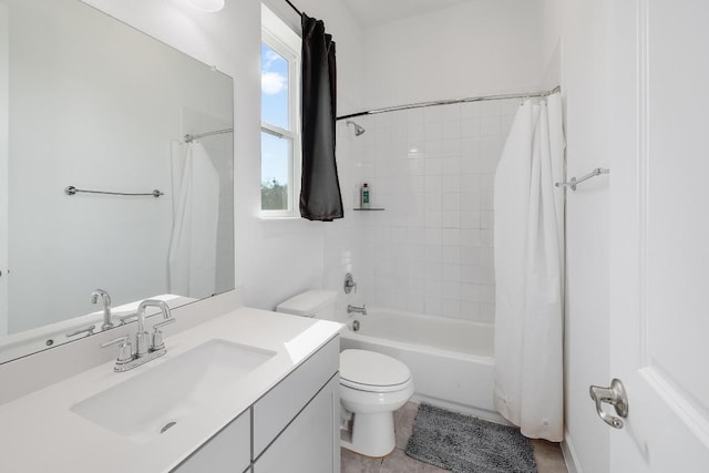 full bath with shower / bath combination with curtain, toilet, and vanity