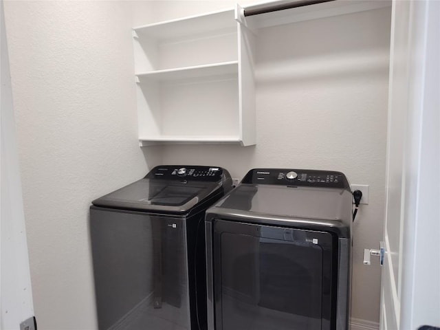4336 Trey Edsel Dr, Pflugerville, TX 78660 - laundry area featuring washer and clothes dryer
