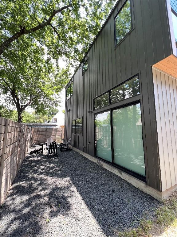 1100 Brass St Unit 2, Austin, TX 78702 - photo 31