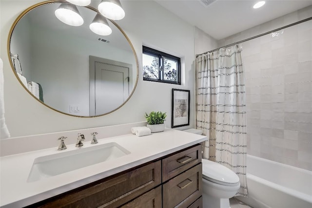 7601 Bar K Ranch Rd, Lago Vista, TX 78645 - full bathroom with vanity, shower / bath combination with curtain, and recessed lighting