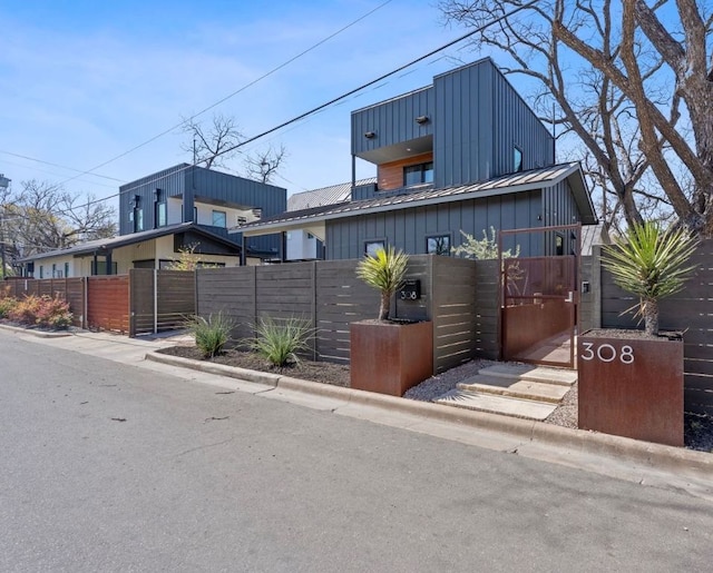 308 Onion St, Austin, TX 78702 - photo 2