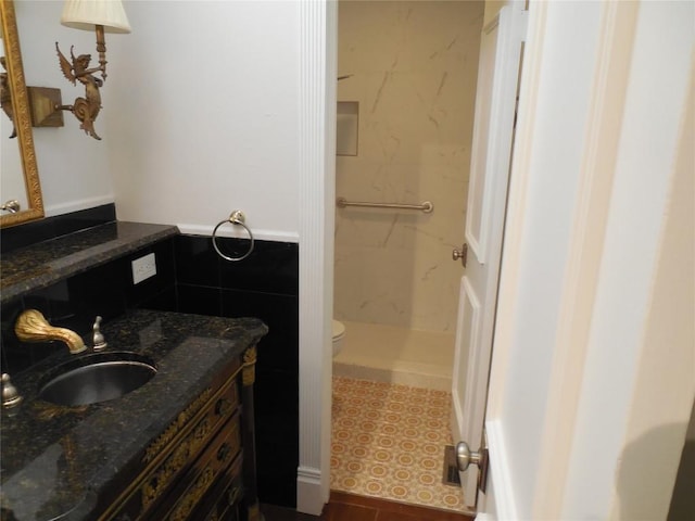 3501 Greystone Dr Unit 3501, Austin, TX 78731 - bathroom featuring vanity and a shower