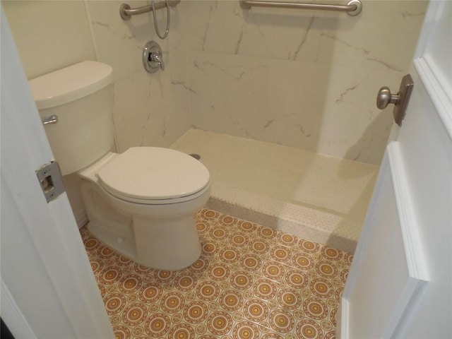 3501 Greystone Dr Unit 3501, Austin, TX 78731 - bathroom featuring walk in shower and toilet