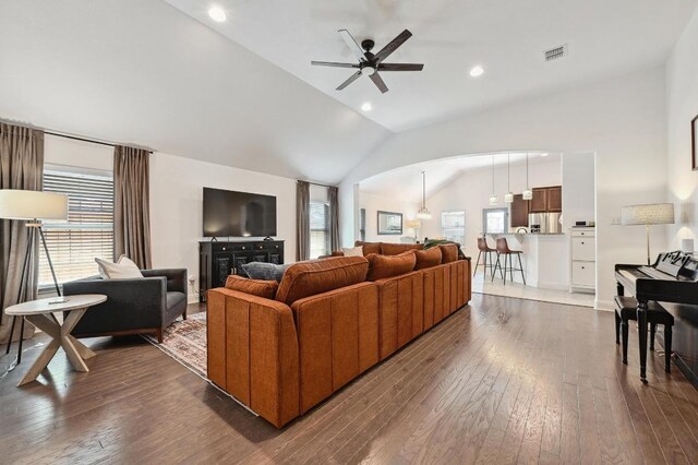 1909 Bobbywoods Ln, Manchaca, TX 78652 - living room featuring vaulted ceiling, a wealth of natural light, and visible vents