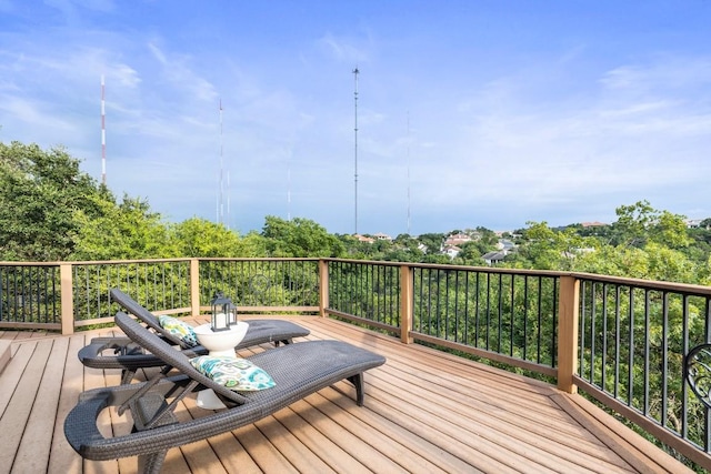 2807 Round Table Rd, Austin, TX 78746 - view of wooden terrace