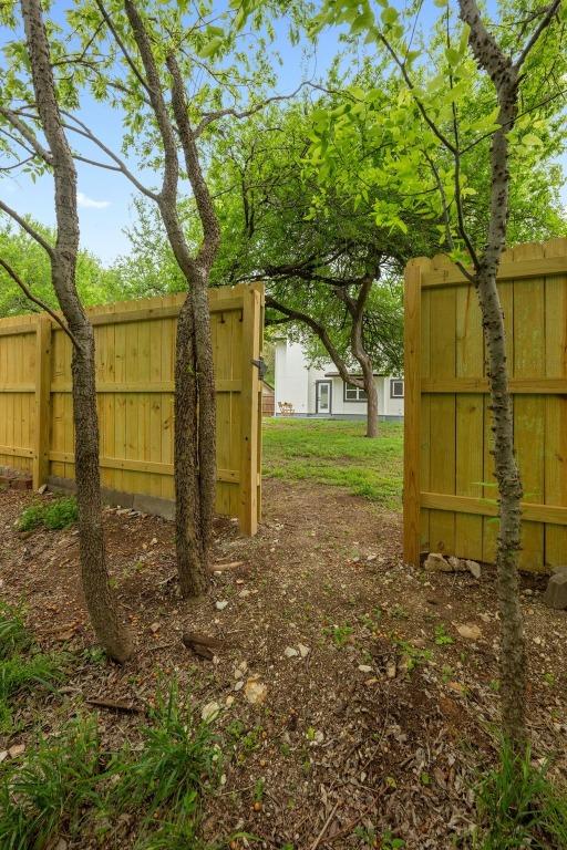 3005 Canter Ln, Austin, TX 78759 - view of yard