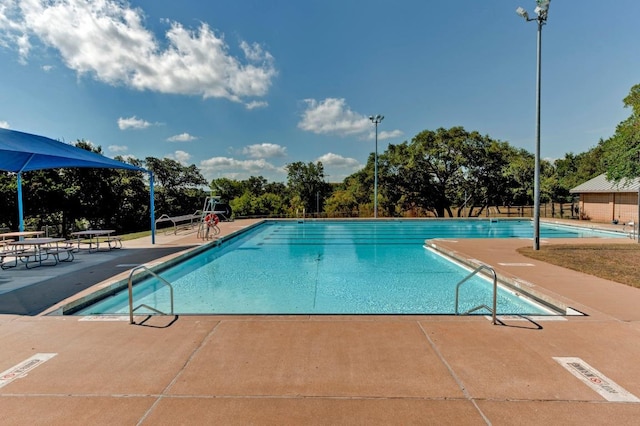 3005 Canter Ln, Austin, TX 78759 - community pool with a patio