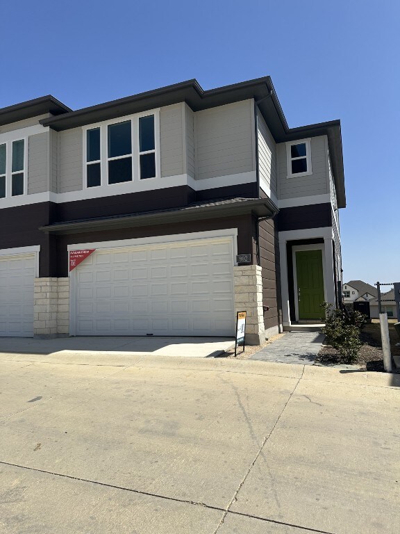 1020 Vista View Dr Unit 902, Georgetown, TX 78626 - photo 1