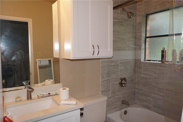 2706 Salado St Unit 210, Austin, TX 78705 - bathroom featuring vanity and shower / tub combination