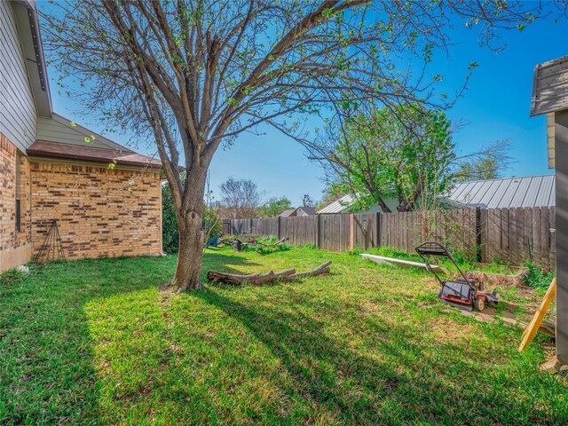 100 Stubblefield Dr, Elgin, TX 78621 - view of fenced backyard