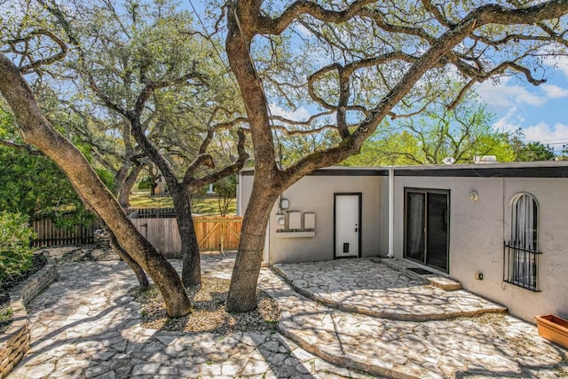 910 Old Stonehedge St, Austin, TX 78746 - photo 5