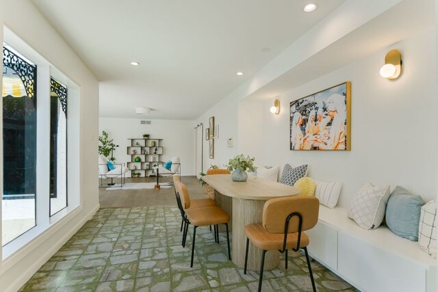 910 Old Stonehedge St, Austin, TX 78746 - dining room featuring recessed lighting