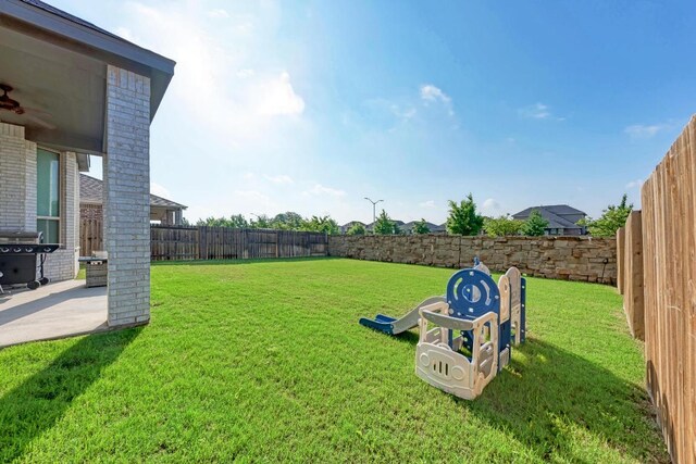 2112 High Victory Rd, Leander, TX 78641 - view of yard with a patio area