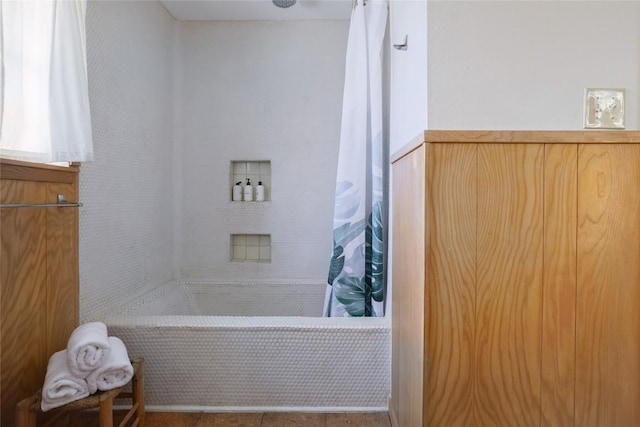 305 Reimer Ave, San Marcos, TX 78666 - bathroom featuring shower / bath combo