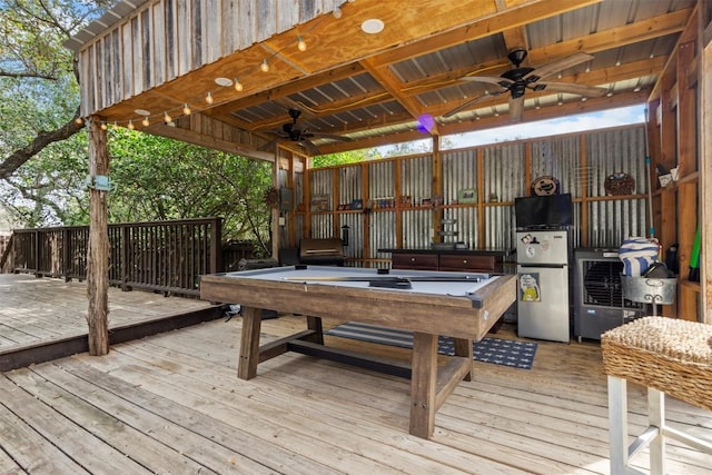 deck featuring ceiling fan
