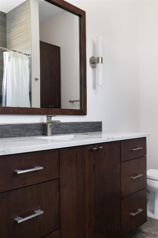 4704 Timberline Dr, Austin, TX 78746 - bathroom with toilet, vanity, and a shower with curtain