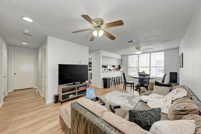 2409 Leon St Unit 104, Austin, TX 78705 - photo 6