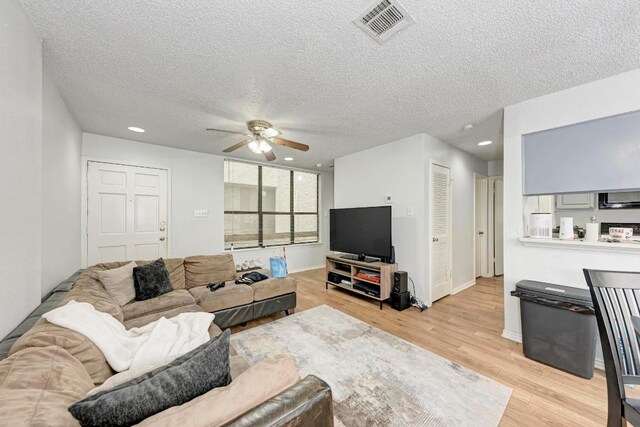 2409 Leon St Unit 104, Austin, TX 78705 - photo 9