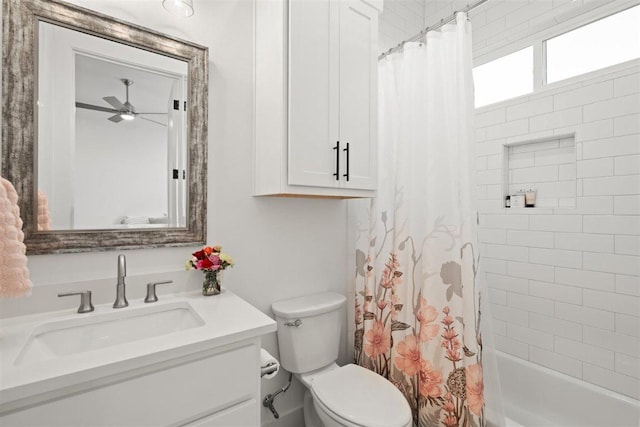 425 Private Road 915, Georgetown, TX 78633 - full bathroom with shower / bath combination with curtain, vanity, ceiling fan, and toilet