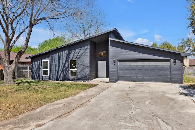 1005 Bowie St, Lockhart, TX 78644 - photo 15
