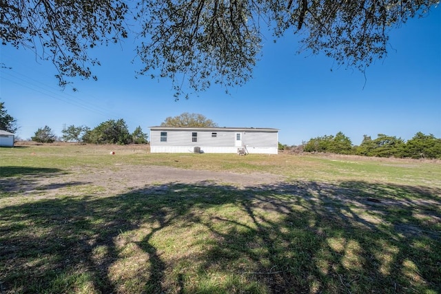 1139 E Old Hallettsville Rd, Flatonia, TX 78941 - view of yard