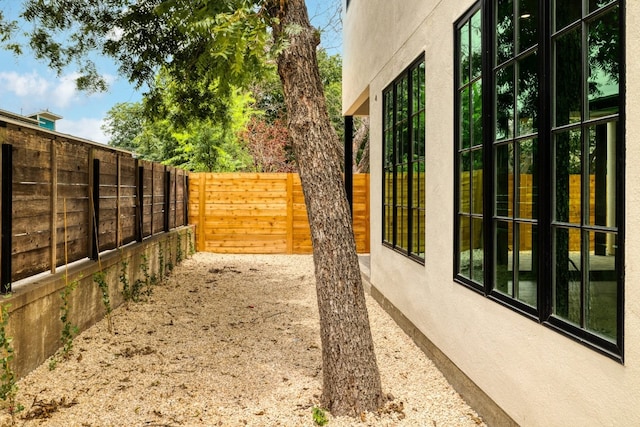 933 E 52nd St, Austin, TX 78751 - view of yard