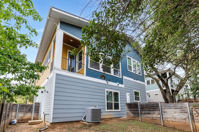 404 W Alpine Rd Unit 1, Austin, TX 78704 - rear view of property with a fenced backyard