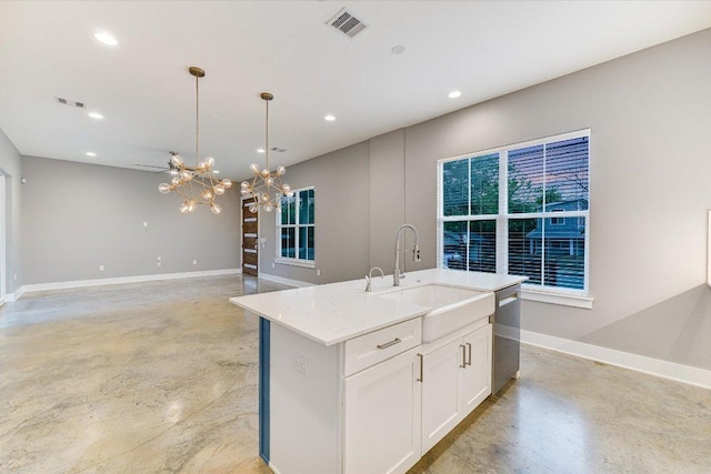 1811 Cedar Ave, Austin, TX 78702 - kitchen featuring finished concrete floors, a sink, a chandelier, recessed lighting, and dishwasher
