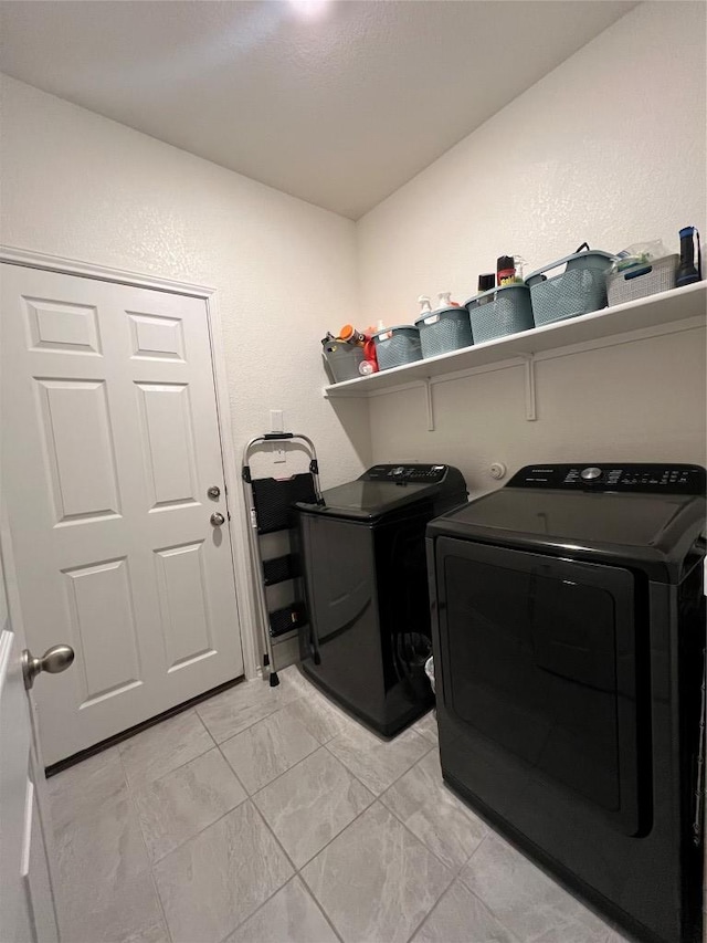 7900 Nightwing Rd, Austin, TX 78724 - washroom featuring laundry area and separate washer and dryer