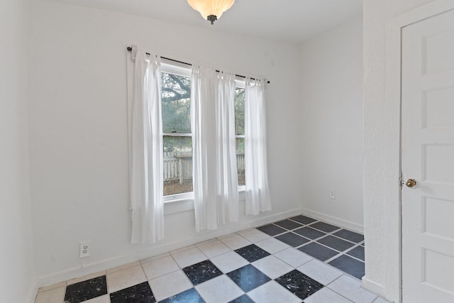 18309 Lake Oaks Dr, Jonestown, TX 78645 - spare room with baseboards