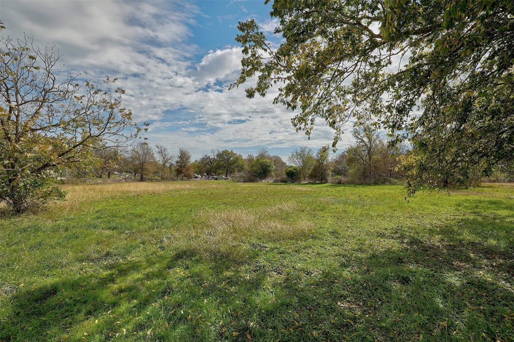 504 Barton St, Liberty Hill, TX 78642 - photo 1