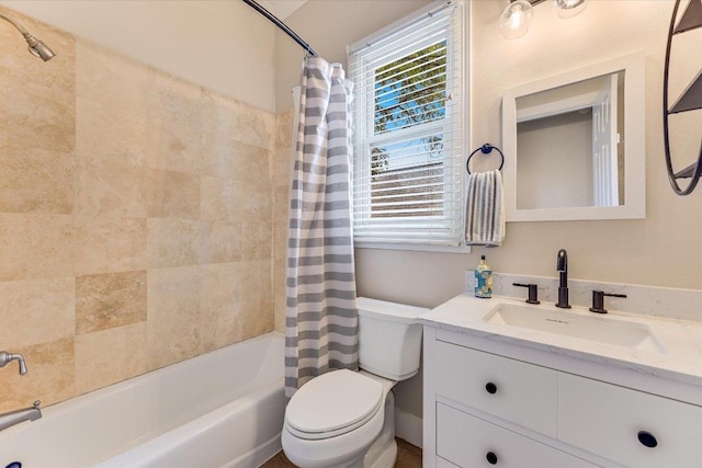 9204 Eddy Cv, Austin, TX 78735 - full bathroom featuring vanity and shower / bath combo with shower curtain