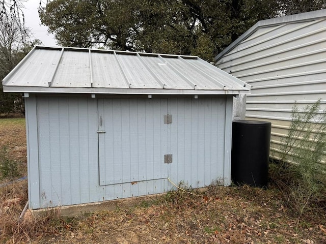 3813 Red Bird Trl, Lago Vista, TX 78645 - view of shed